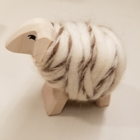 Sheep Pin and Toy - Picture 6 of 9